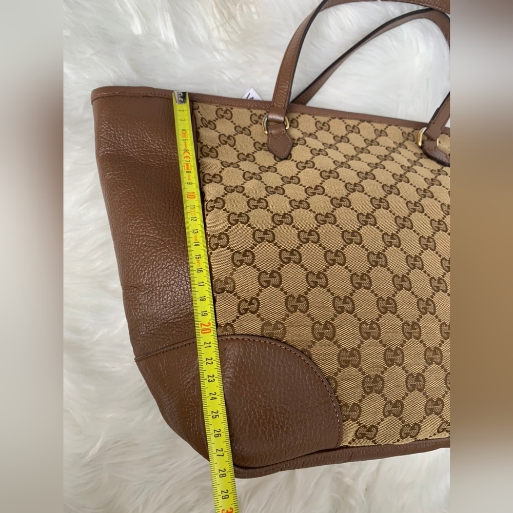 Gucci GG Canvas Bree Medium bag - Picture 15 of 17